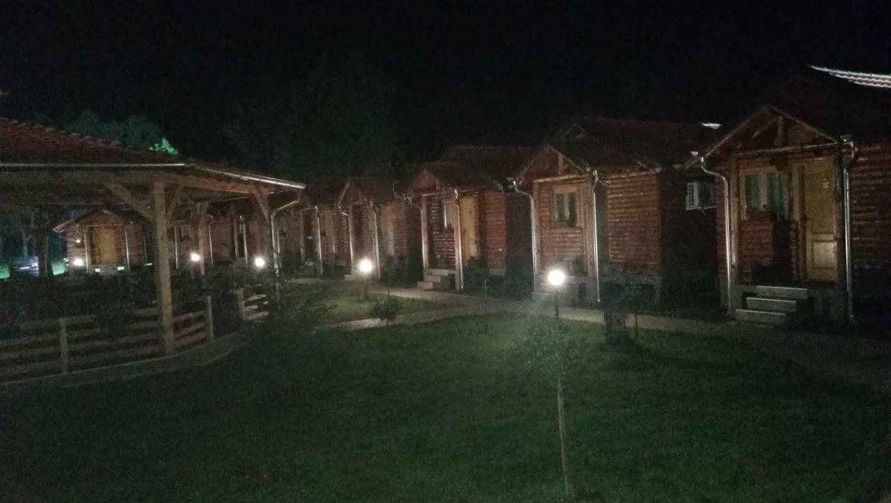 Juzni Vetar Otel Trnski Odorovci Dış mekan fotoğraf